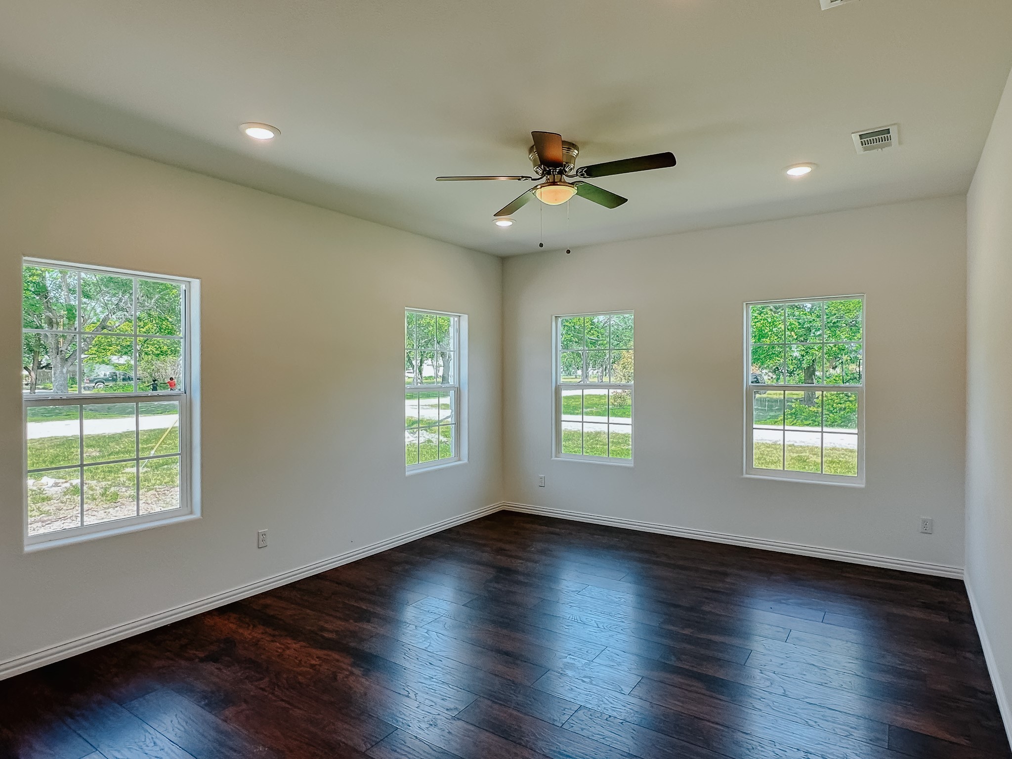 301 SW 6th Street , Kerens, TX, 75144 | 20306561 | Realty Texas LLC