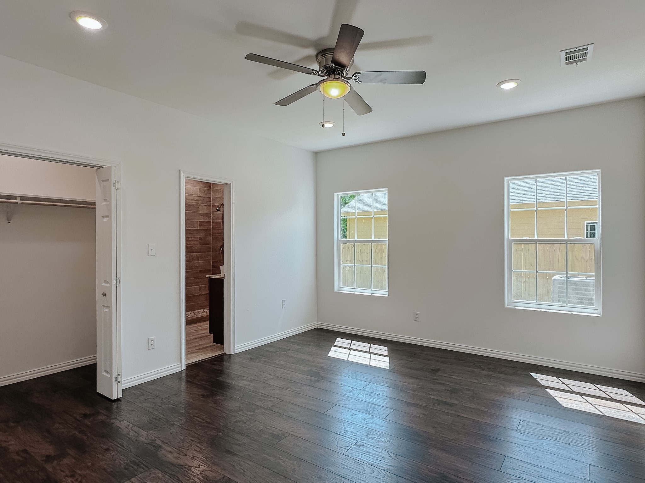 301 SW 6th Street , Kerens, TX, 75144 | 20306561 | Realty Texas LLC