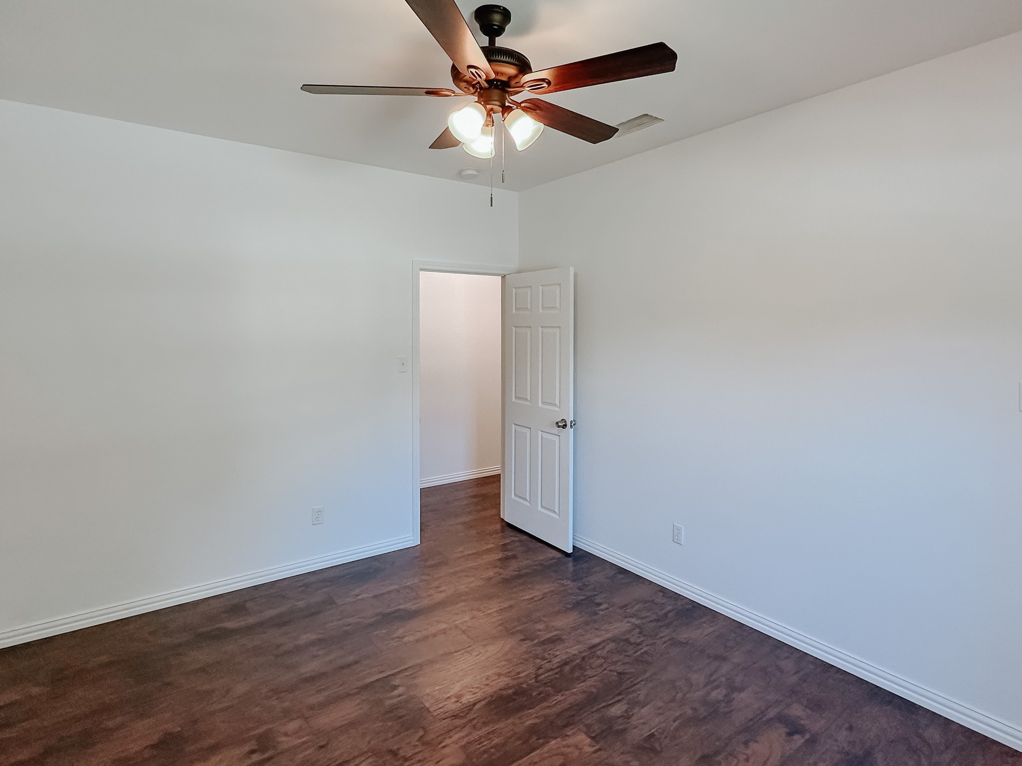 301 SW 6th Street , Kerens, TX, 75144 | 20306561 | Realty Texas LLC