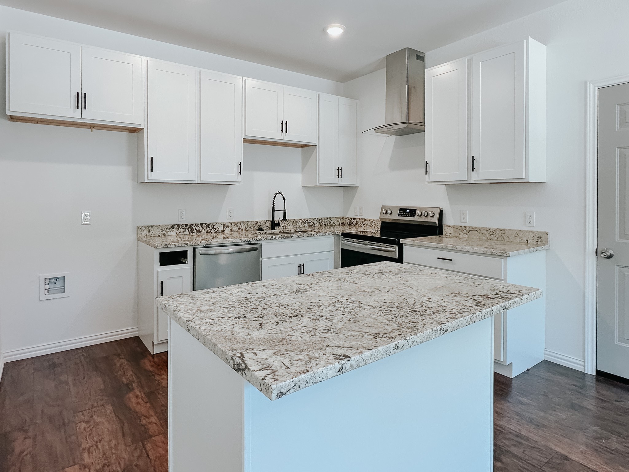 301 SW 6th Street , Kerens, TX, 75144 | 20306561 | Realty Texas LLC
