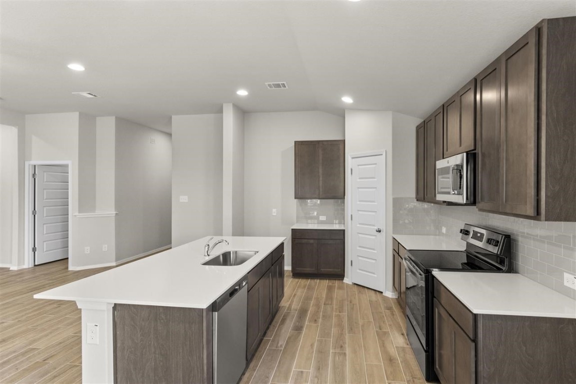 21612 Patton Drive , Lago Vista, TX, 78645 | 6340458 | Realty Texas LLC