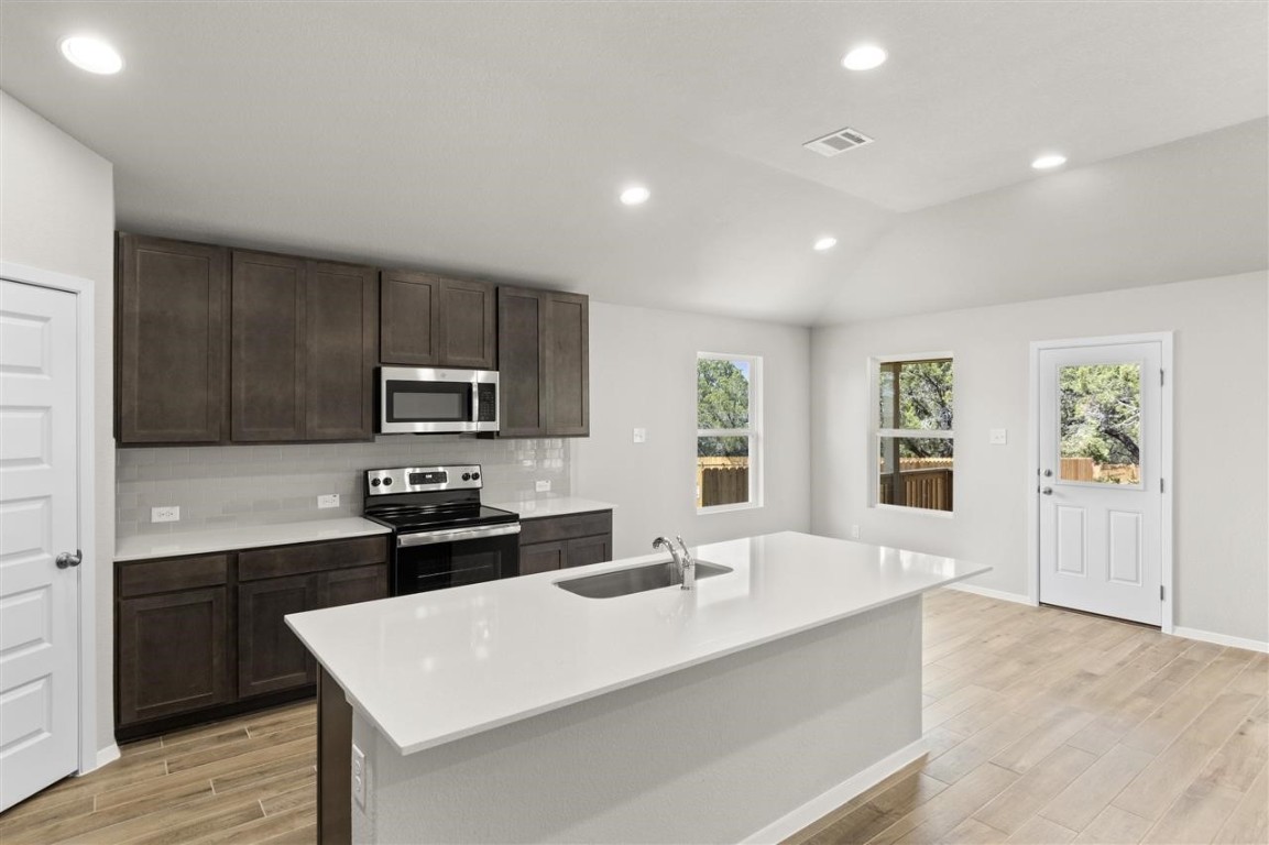 21612 Patton Drive , Lago Vista, TX, 78645 | 6340458 | Realty Texas LLC