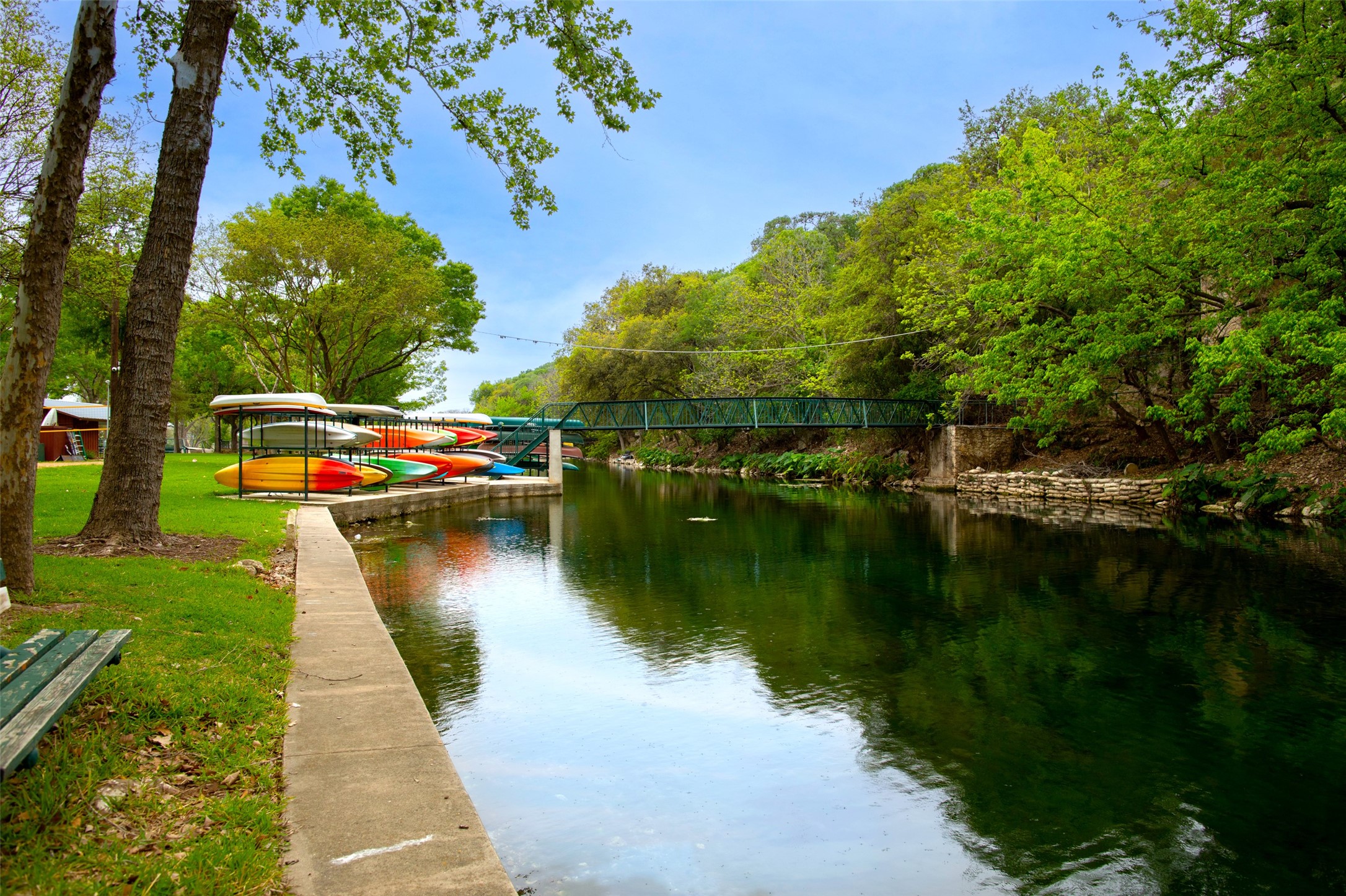 417 Lakeview Boulevard , New Braunfels, TX, 78130 | 77101961 | Realty Texas LLC