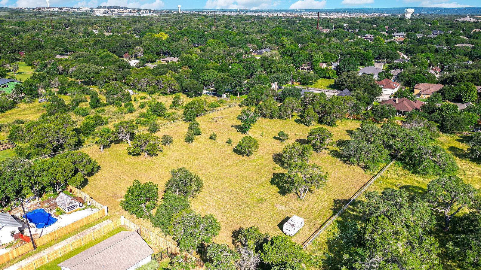 417 Lakeview Boulevard , New Braunfels, TX, 78130 | 77101961 | Realty Texas LLC