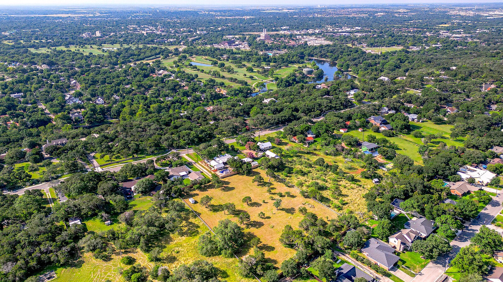 417 Lakeview Boulevard , New Braunfels, TX, 78130 | 77101961 | Realty Texas LLC