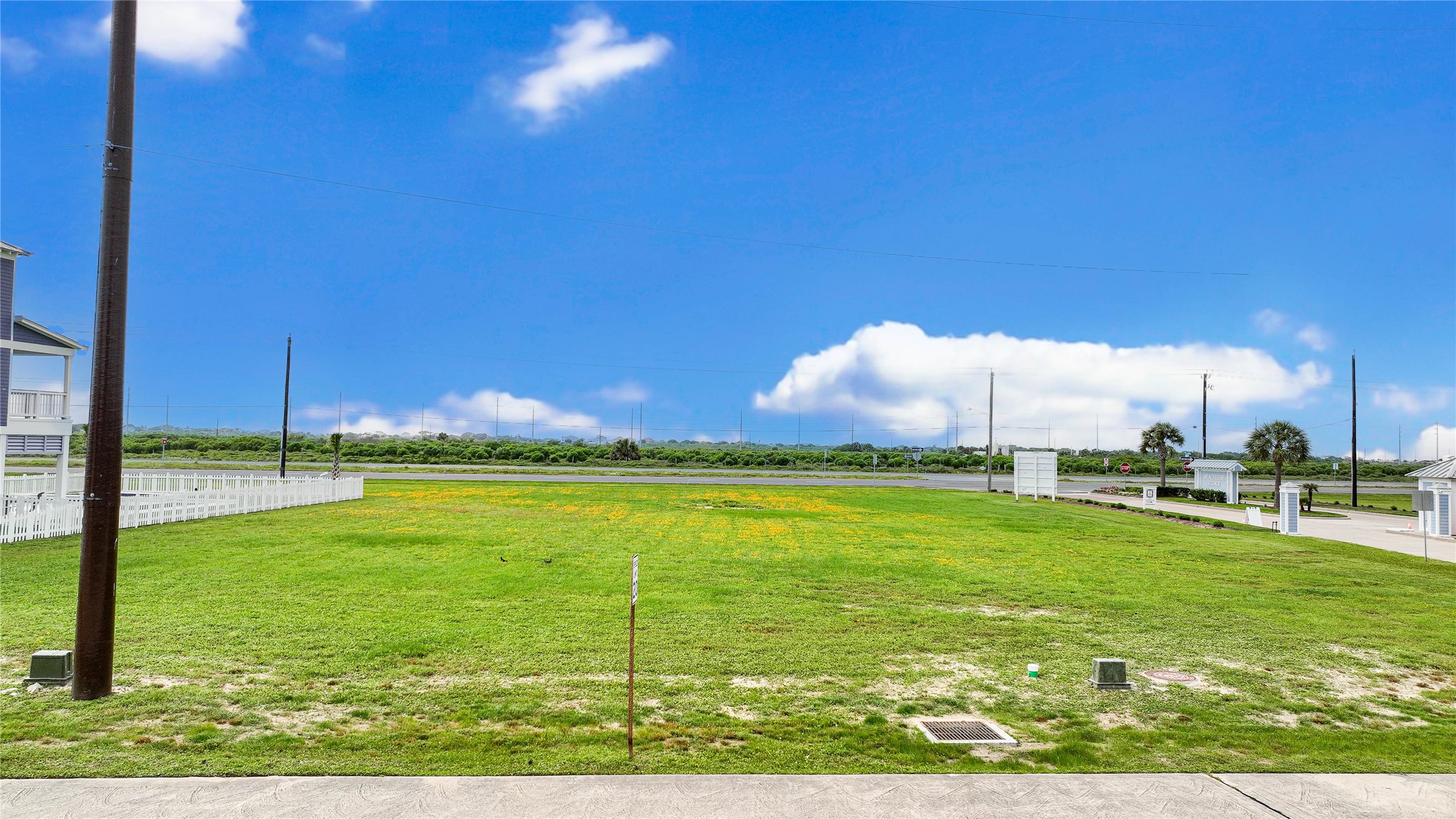 11506 Sea Butterfly Street , Galveston, TX, 77554 | 64596542 | Realty Texas LLC