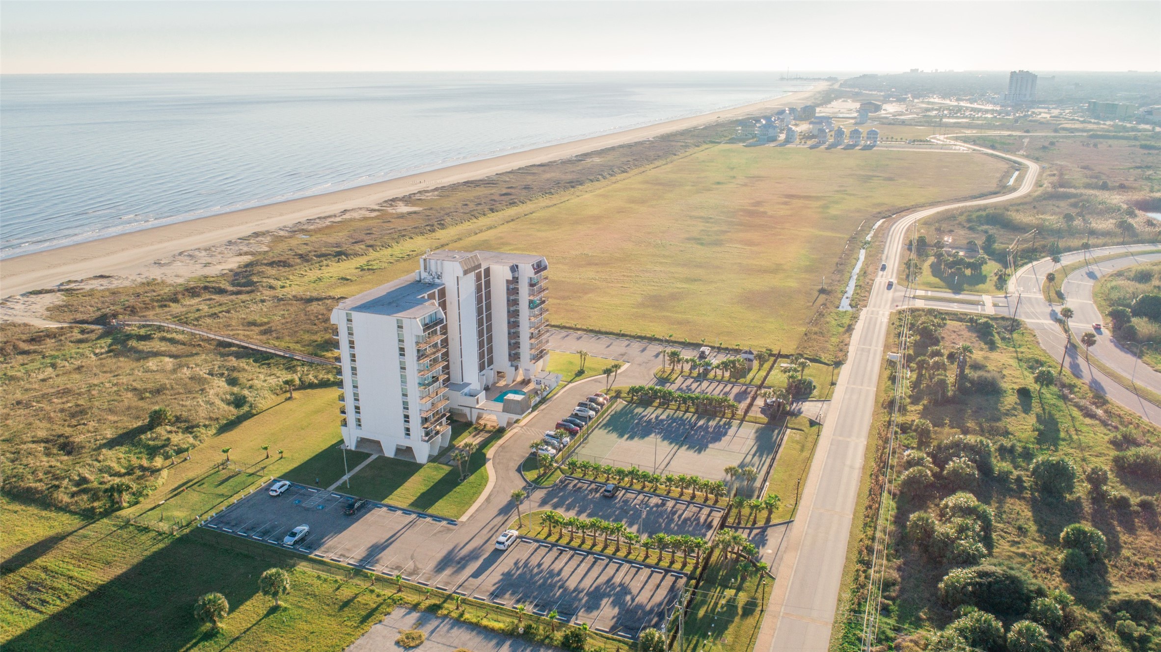 415 E Beach Drive 901 , Galveston, TX, 77550 | 63701596 | Realty Texas LLC