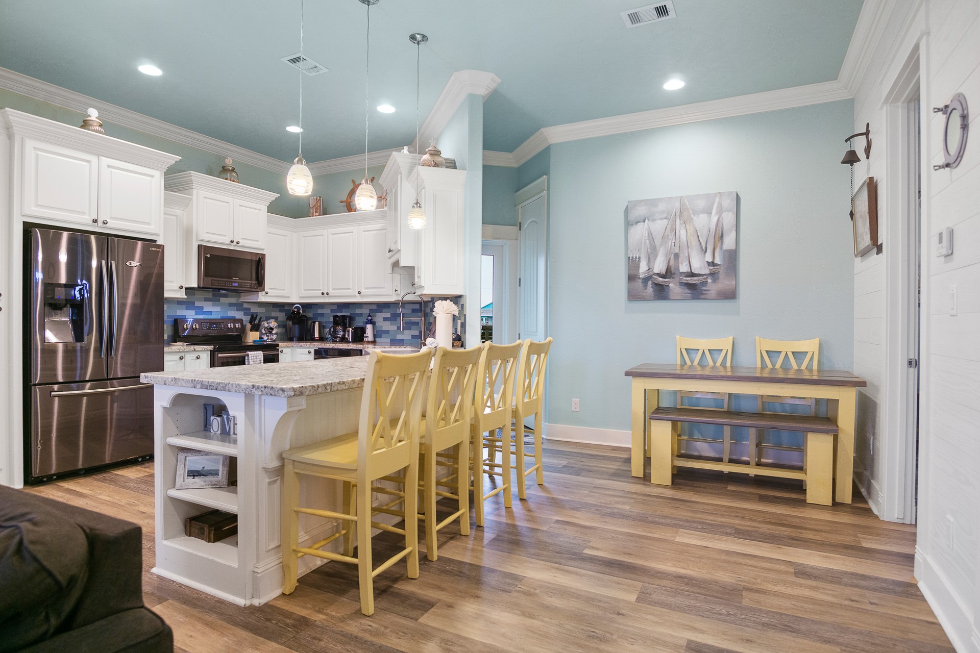 1946 Avenue G , Crystal Beach, TX, 77650 | 96082128 | Realty Texas LLC