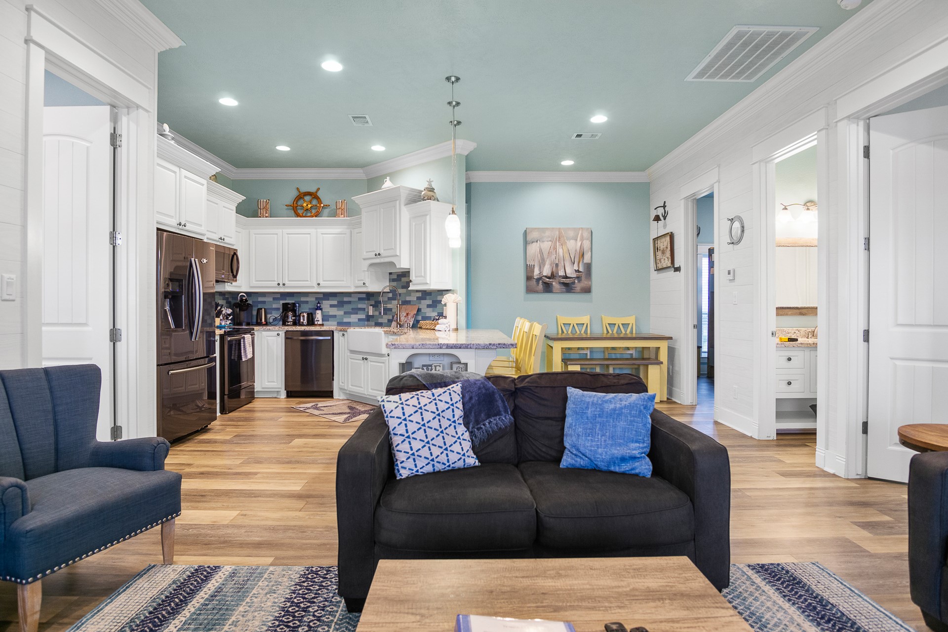 1946 Avenue G , Crystal Beach, TX, 77650 | 96082128 | Realty Texas LLC