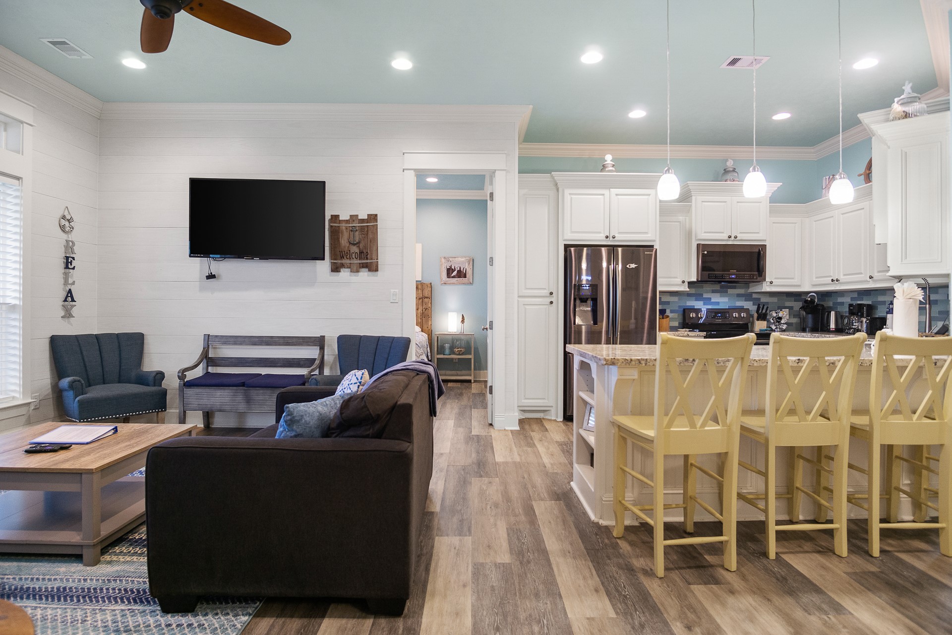 1946 Avenue G , Crystal Beach, TX, 77650 | 96082128 | Realty Texas LLC
