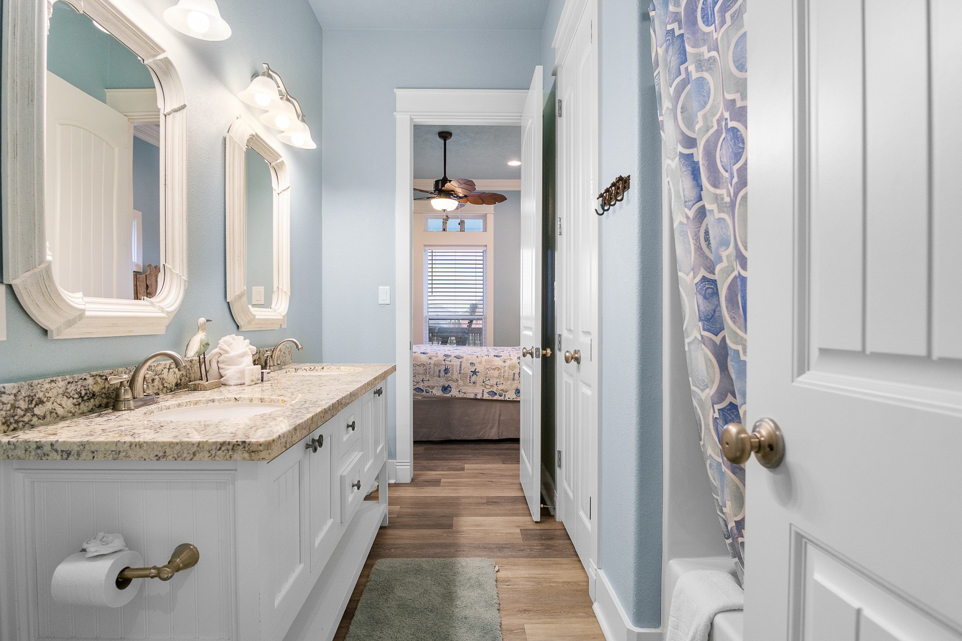 1946 Avenue G , Crystal Beach, TX, 77650 | 96082128 | Realty Texas LLC
