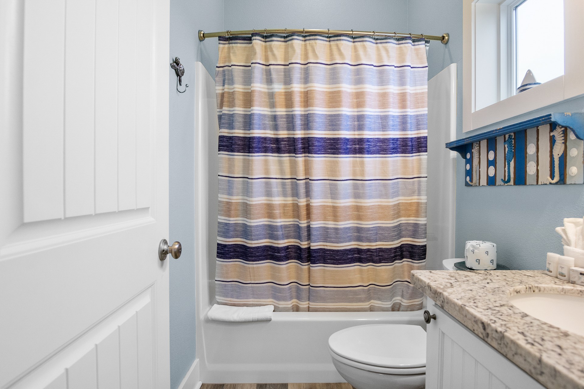 1946 Avenue G , Crystal Beach, TX, 77650 | 96082128 | Realty Texas LLC