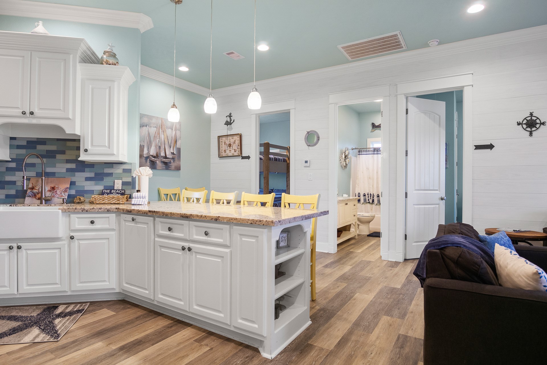 1946 Avenue G , Crystal Beach, TX, 77650 | 96082128 | Realty Texas LLC