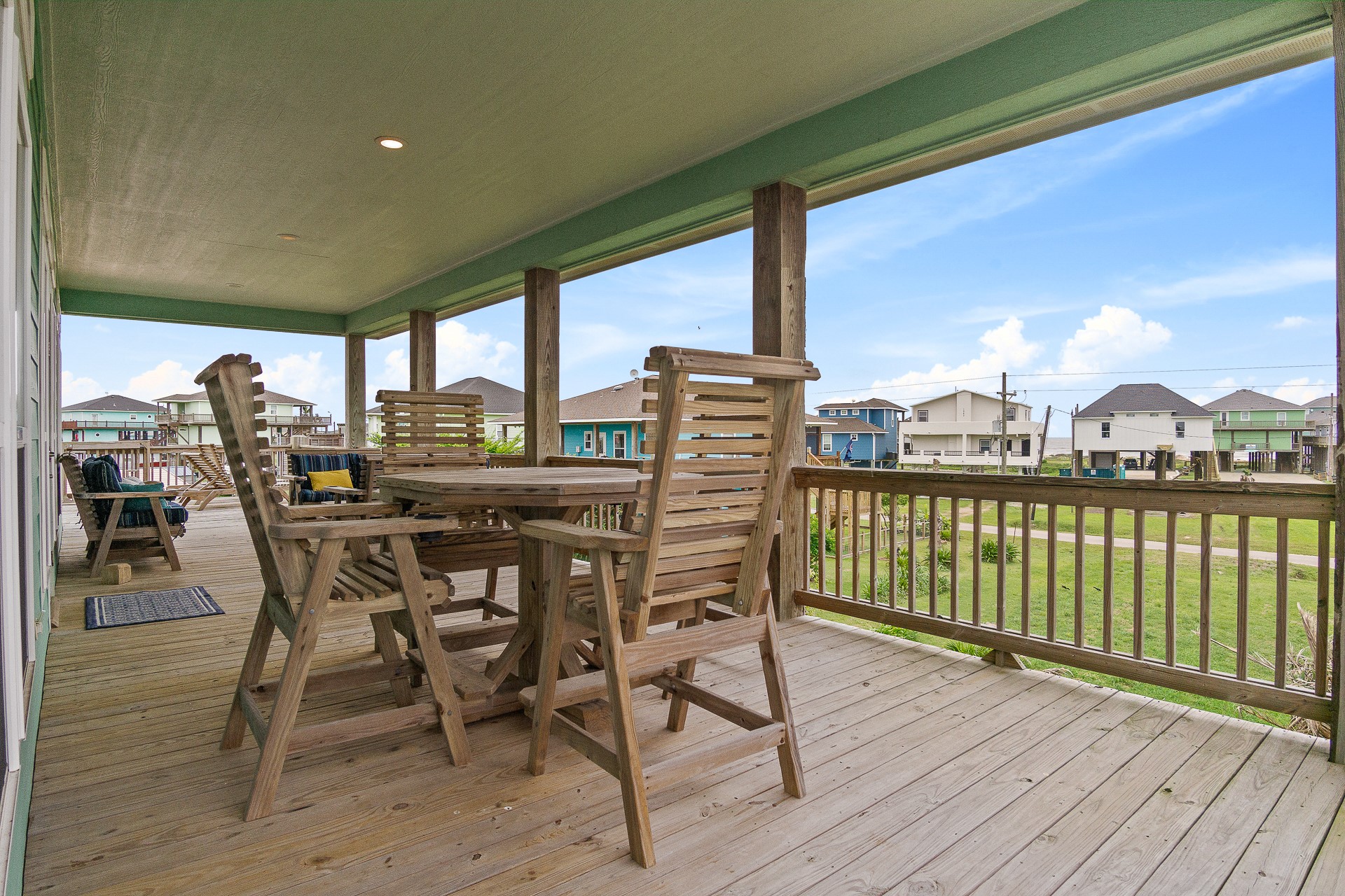 1946 Avenue G , Crystal Beach, TX, 77650 | 96082128 | Realty Texas LLC