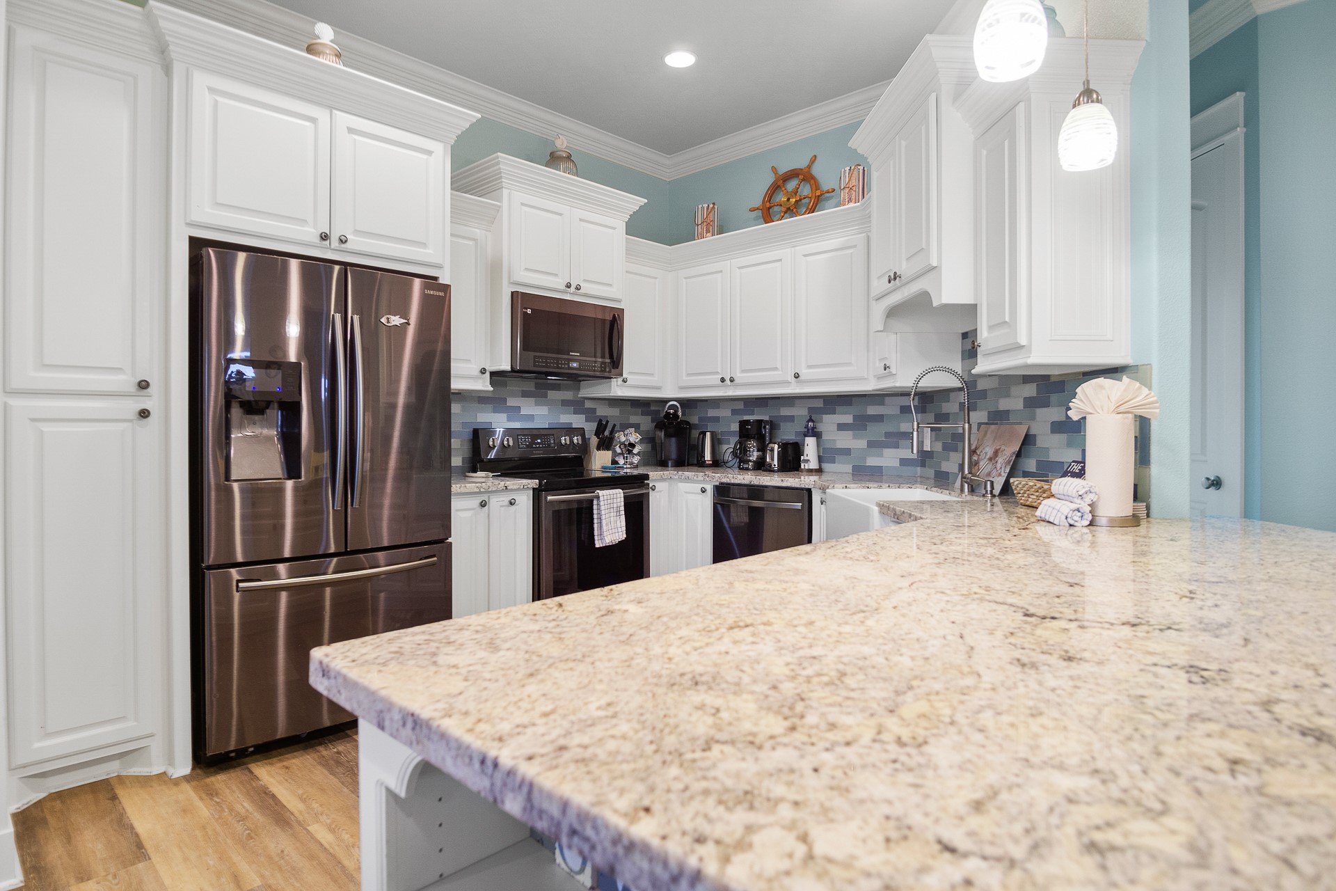 1946 Avenue G , Crystal Beach, TX, 77650 | 96082128 | Realty Texas LLC