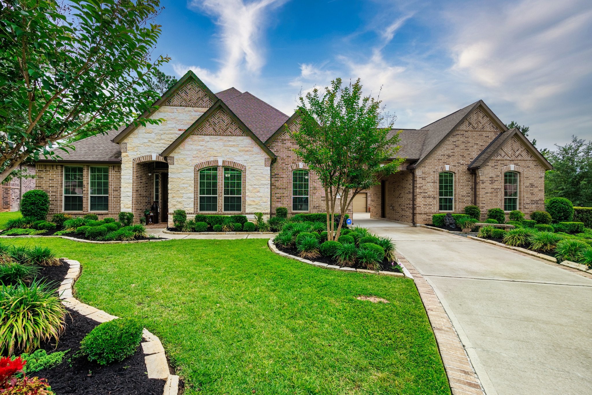 Sold: 105 Ballantyne Court Blog Image Banner