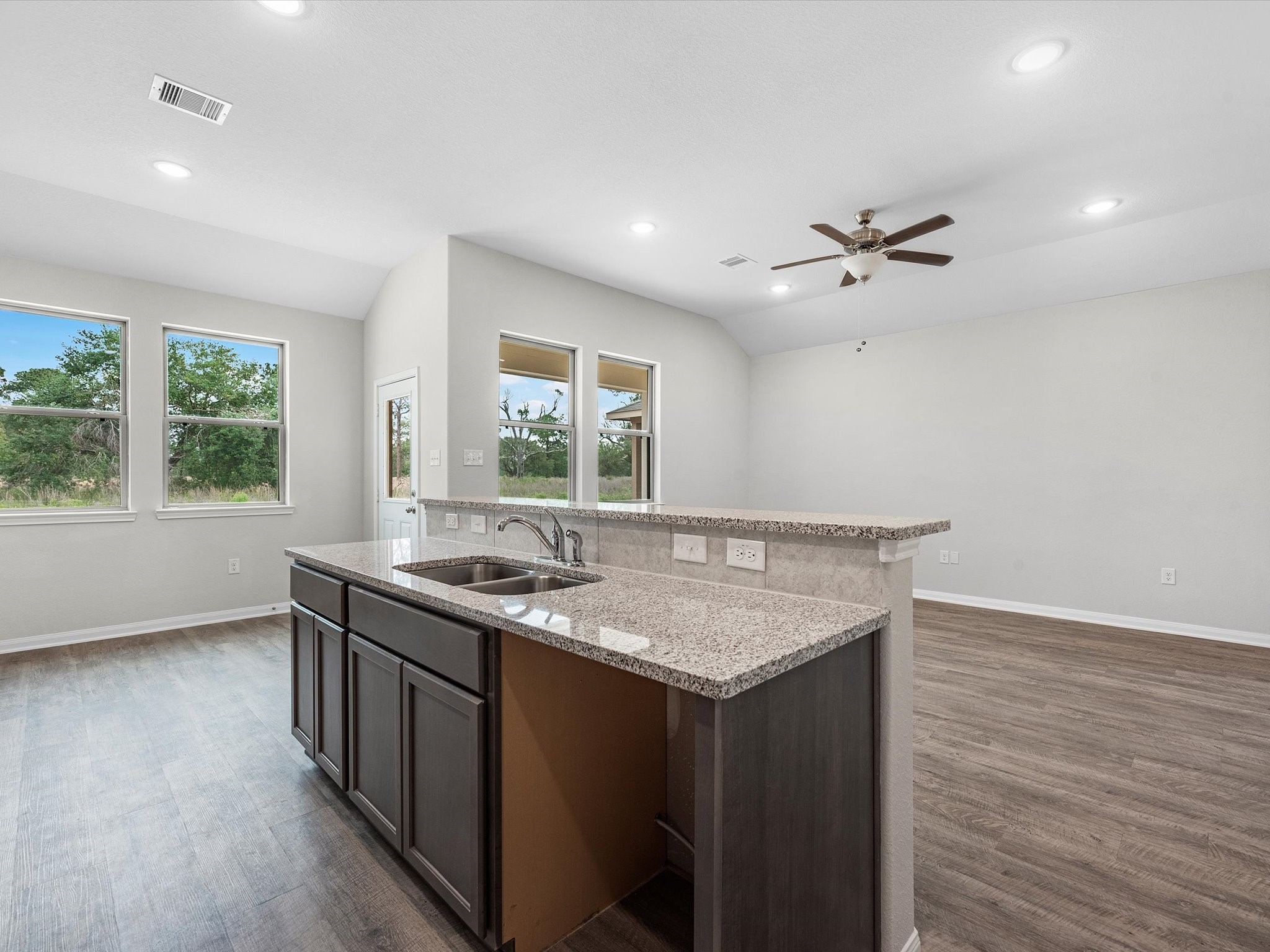 14855 Country Club Drive , Beaumont, TX, 77705 | 53641254 | Realty Texas LLC