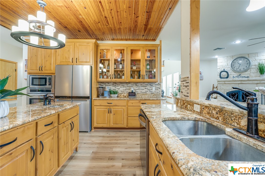 1354 Red Barn Road , Poteet, TX, 78065 | 505343 | Realty Texas LLC