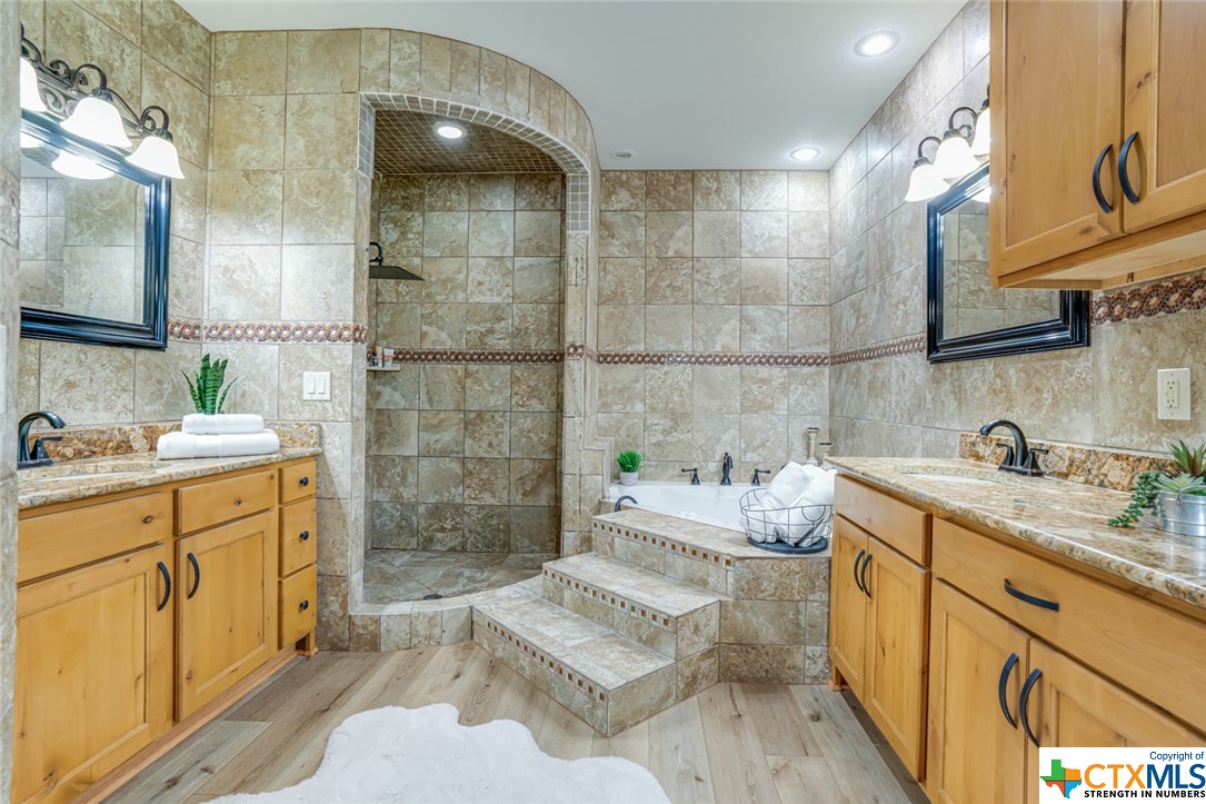 1354 Red Barn Road , Poteet, TX, 78065 | 505343 | Realty Texas LLC