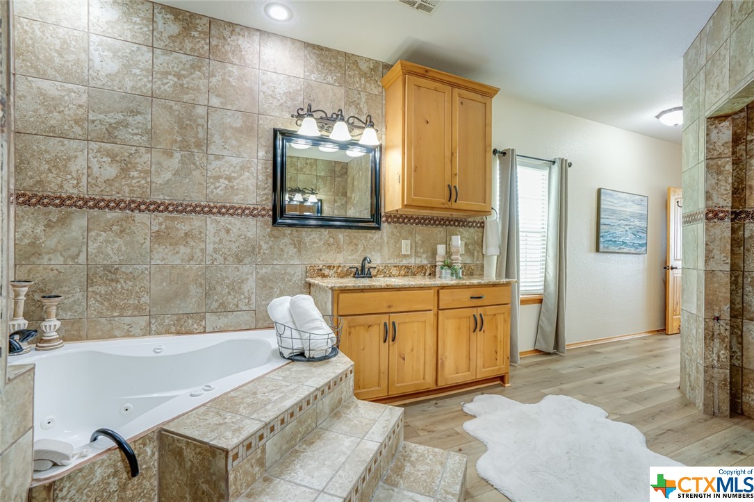1354 Red Barn Road , Poteet, TX, 78065 | 505343 | Realty Texas LLC