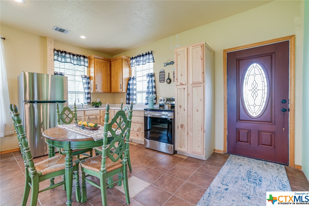 1354 Red Barn Road , Poteet, TX, 78065 | 505343 | Realty Texas LLC