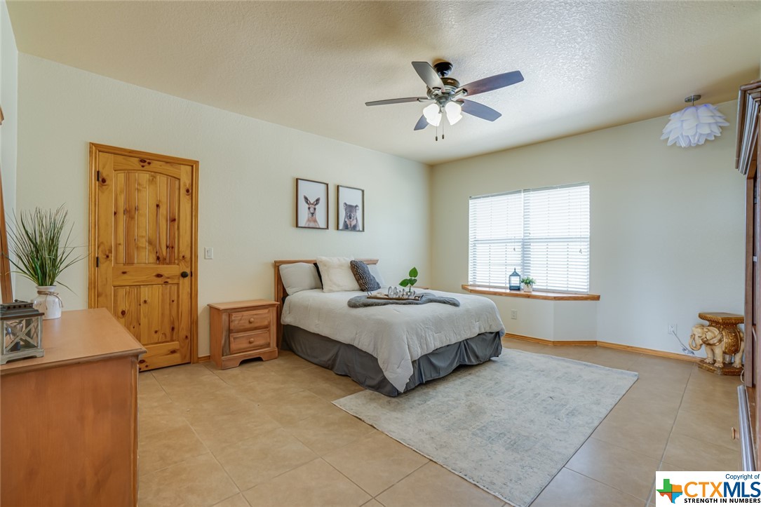 1354 Red Barn Road , Poteet, TX, 78065 | 505343 | Realty Texas LLC