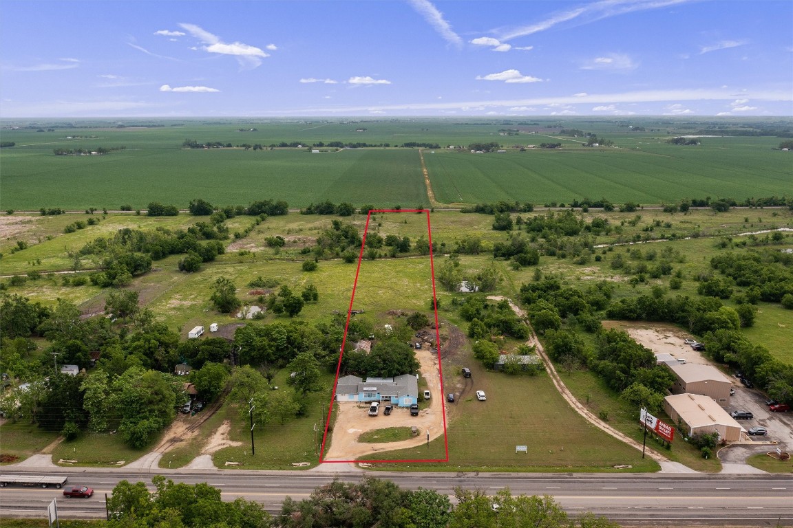 4208 N Main Street , Taylor, TX, 76574 | 2985039 | Realty Texas LLC