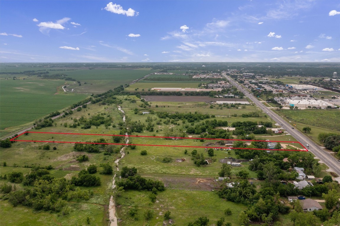 4208 N Main Street , Taylor, TX, 76574 | 2985039 | Realty Texas LLC