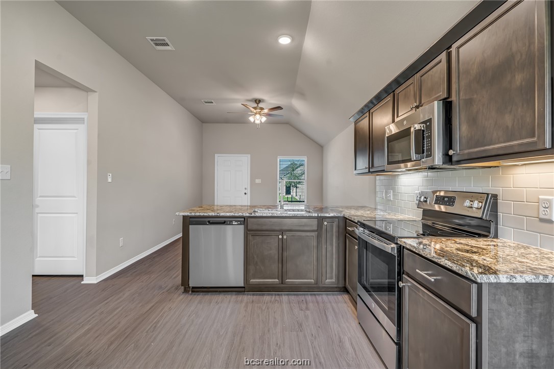 1104 Night Dew Avenue , Navasota, TX, 77868 | 23006193 | Realty Texas LLC