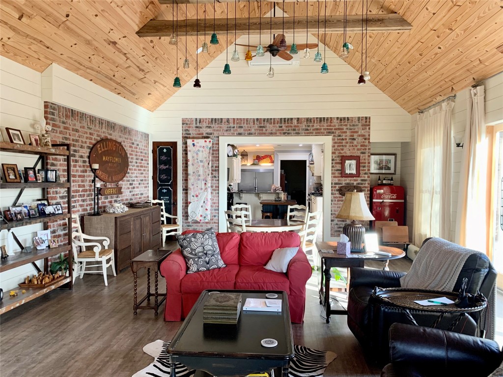 222 Old Palmetto Road , Benton, LA, 71006 | 20315770 | Realty Texas LLC