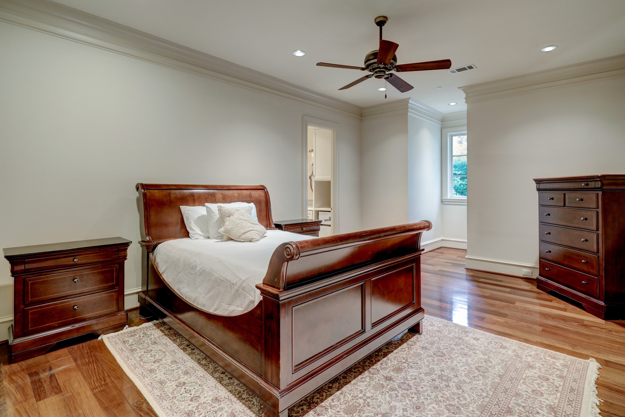 705 Kuhlman Road , Houston, TX, 77024 | 43863388 | Realty Texas LLC