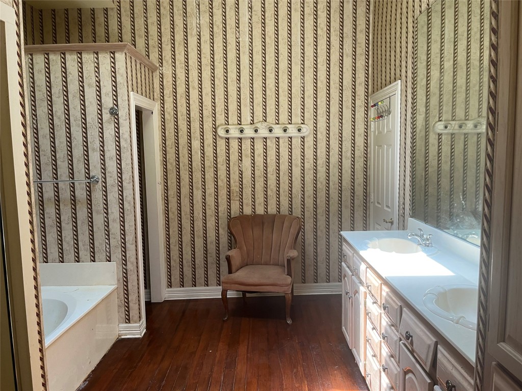 605 S Bond Street , Whitewright, TX, 75491 | 20316206 | Realty Texas LLC