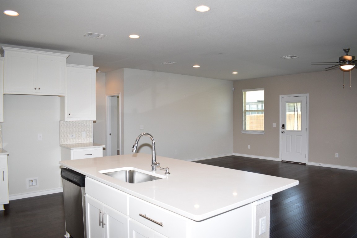 104 Magna Lane , Liberty Hill, TX, 78642 | 9584492 | Realty Texas LLC