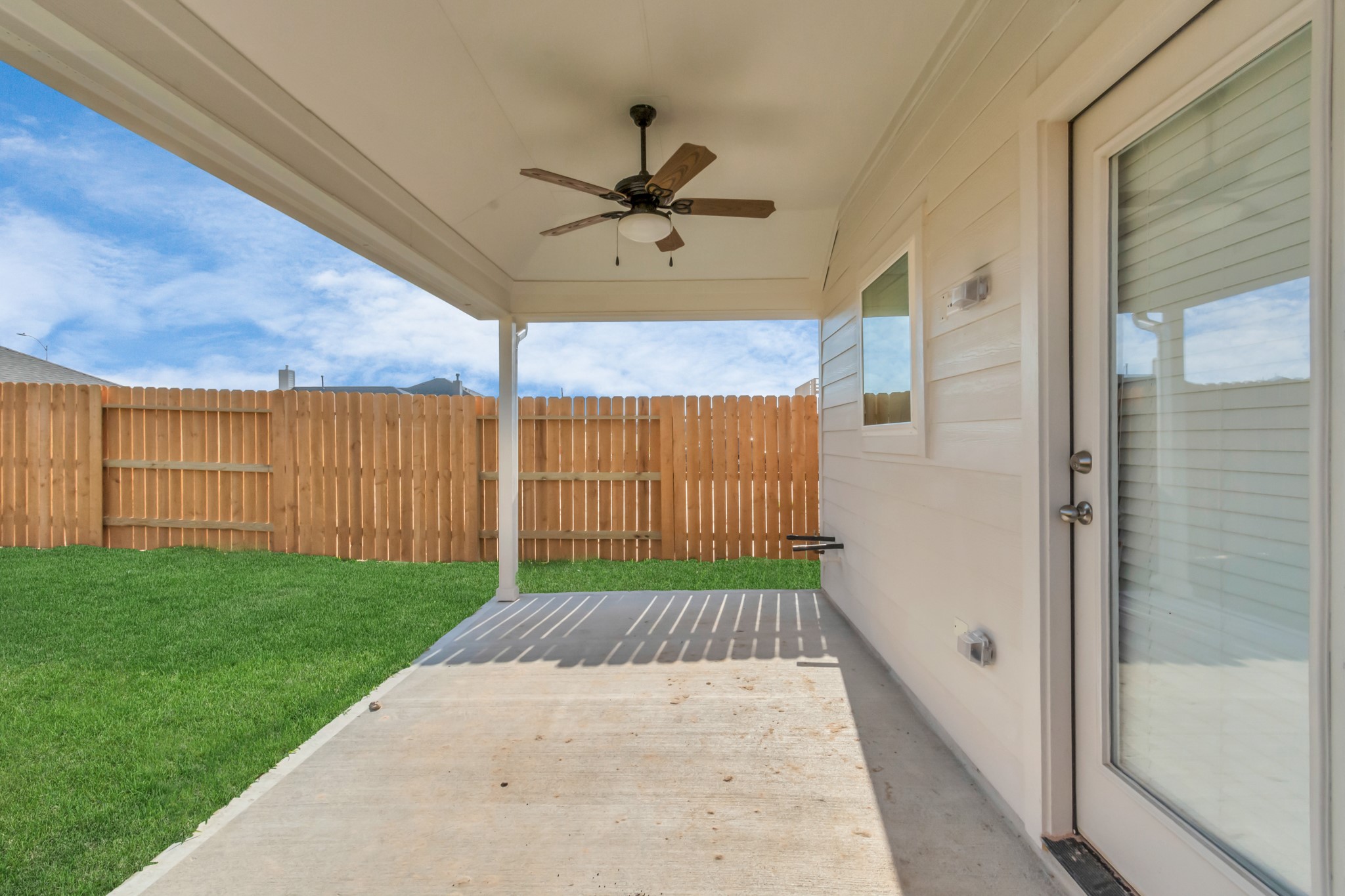 21235 Shore Bluff Dr