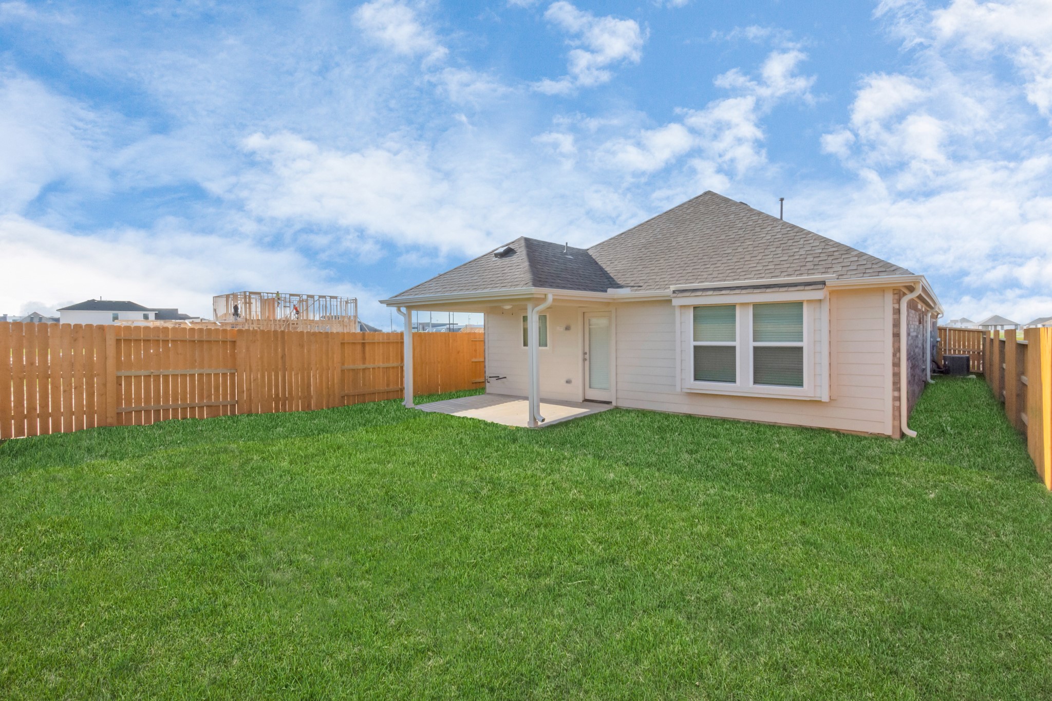 21235 Shore Bluff Dr
