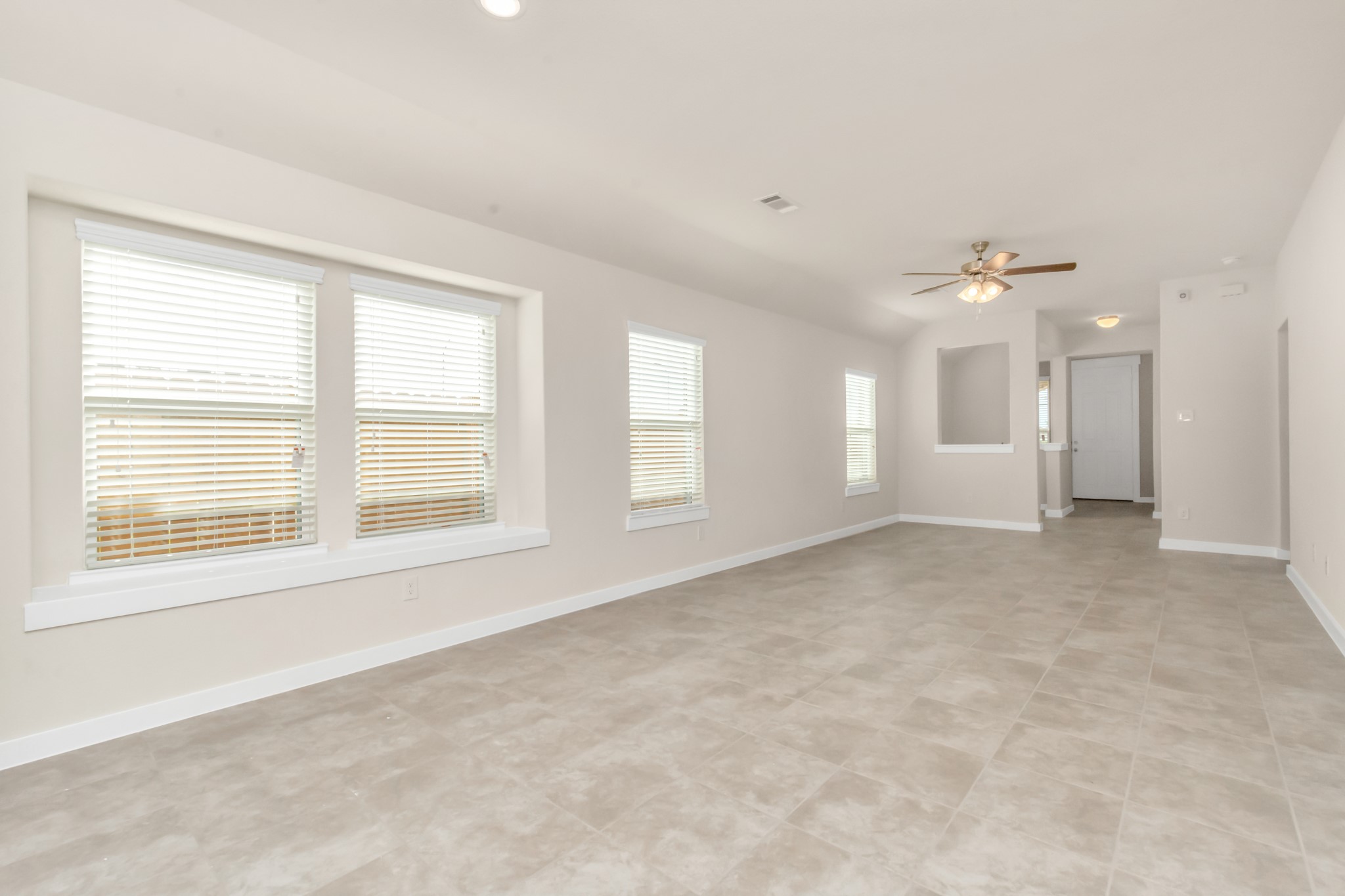 21235 Shore Bluff Dr