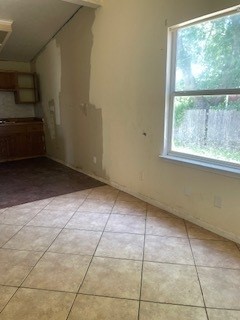 2605 W Howard Lane