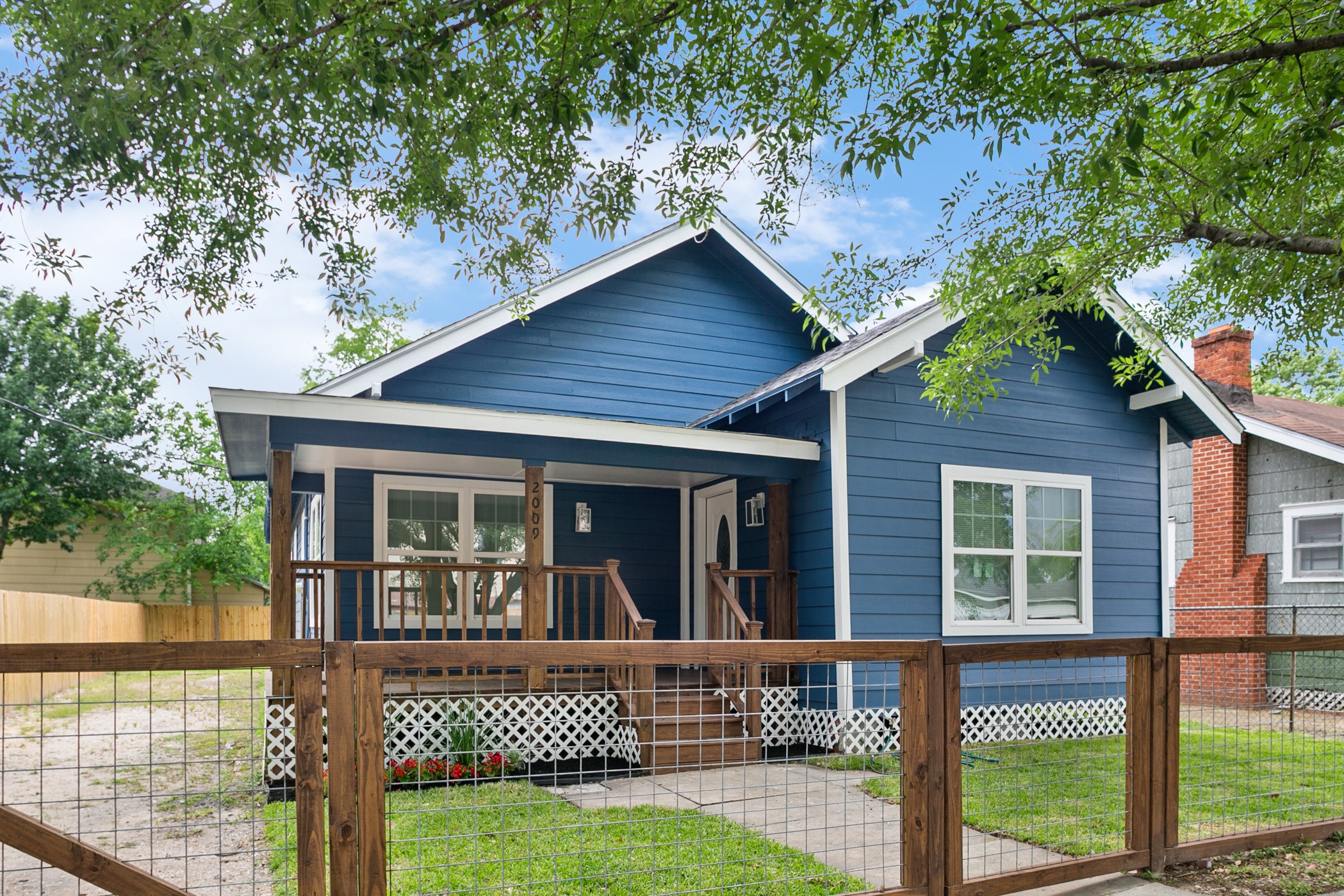 2009 Fletcher Street , Houston, TX, 77009 | 72941812 | Realty Texas LLC