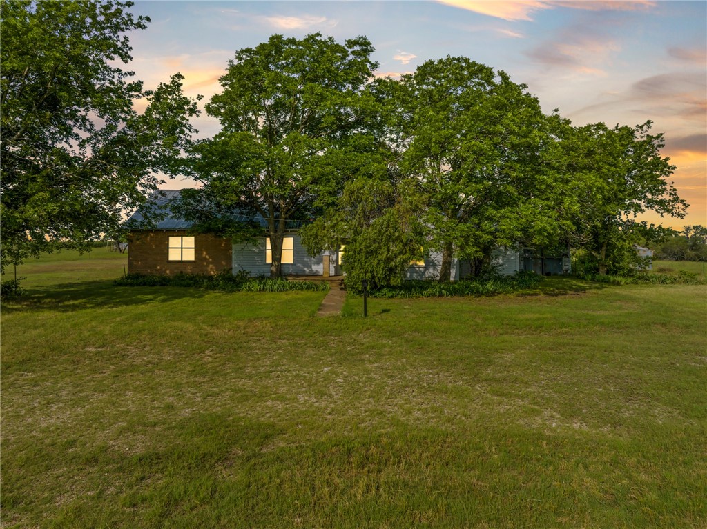 16401 Cedar Rock Parkway , Crawford, TX, 76638 | 215746 | Realty Texas LLC