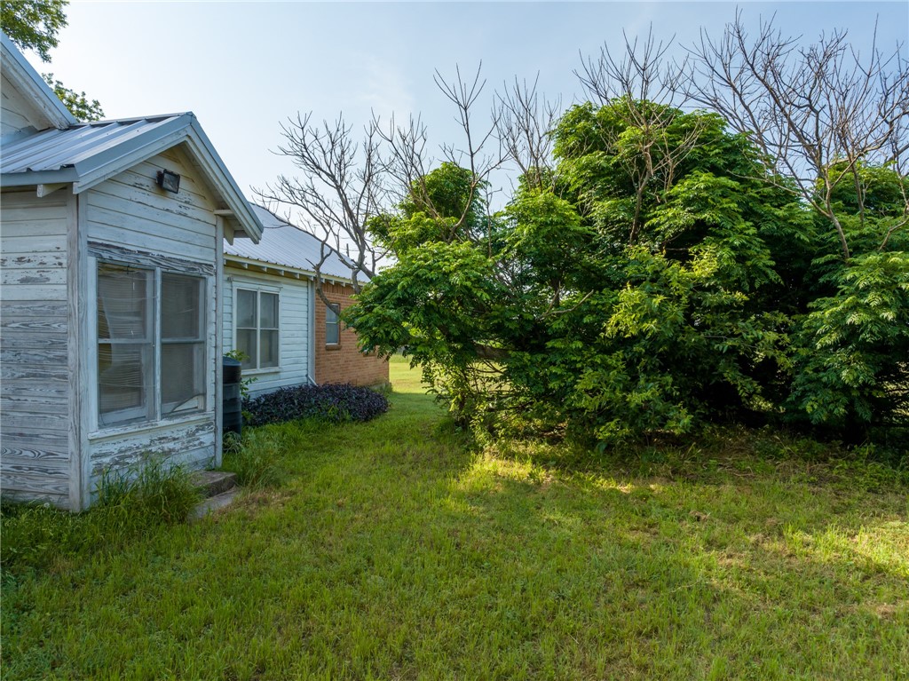 16401 Cedar Rock Parkway , Crawford, TX, 76638 | 215746 | Realty Texas LLC