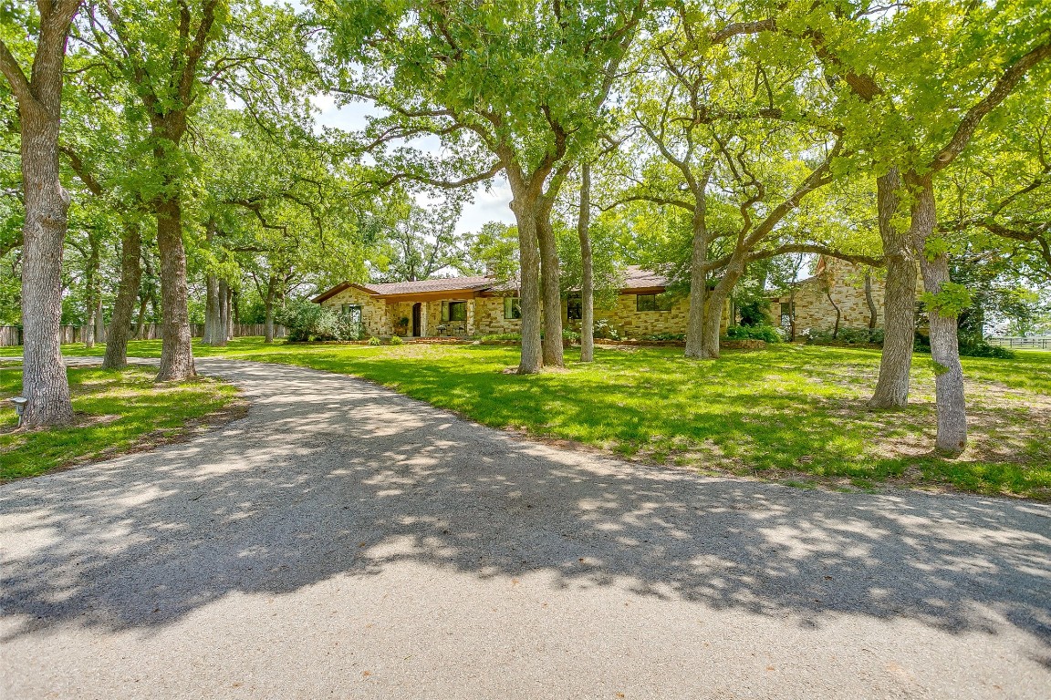 105 Briarwood Street , Weatherford, TX, 76087 | 20339763 | Realty Texas LLC