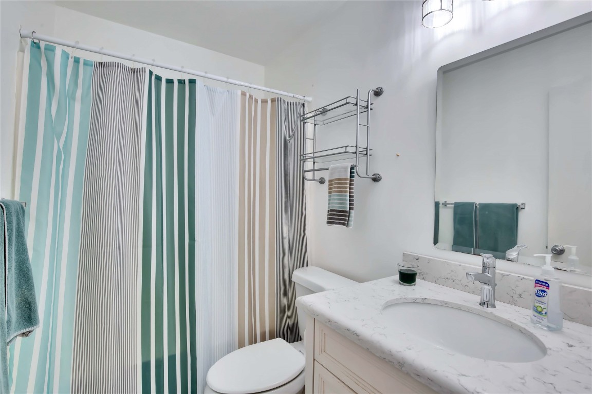 1611 E 10th Street , Austin, TX, 78702 | 3994322 | Realty Texas LLC