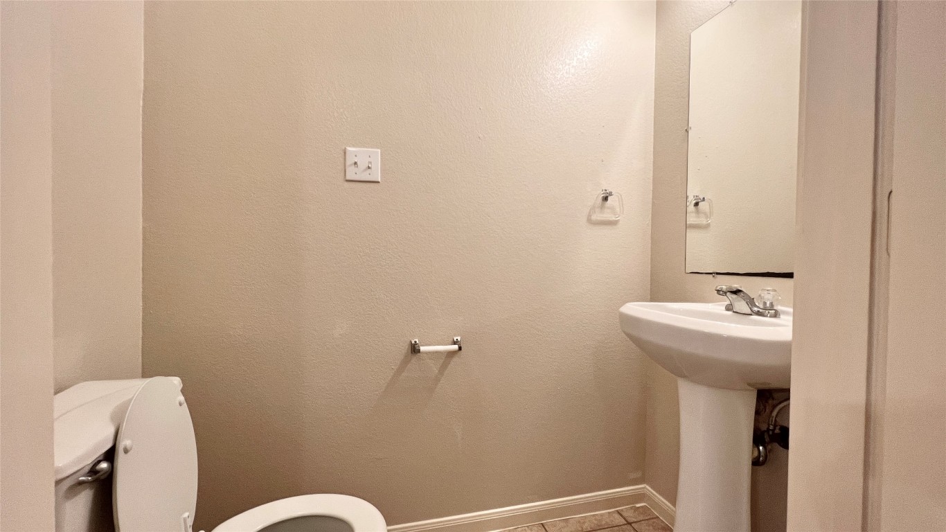 1127 Map Street B , Austin, TX, 78721 | 3440208 | Realty Texas LLC