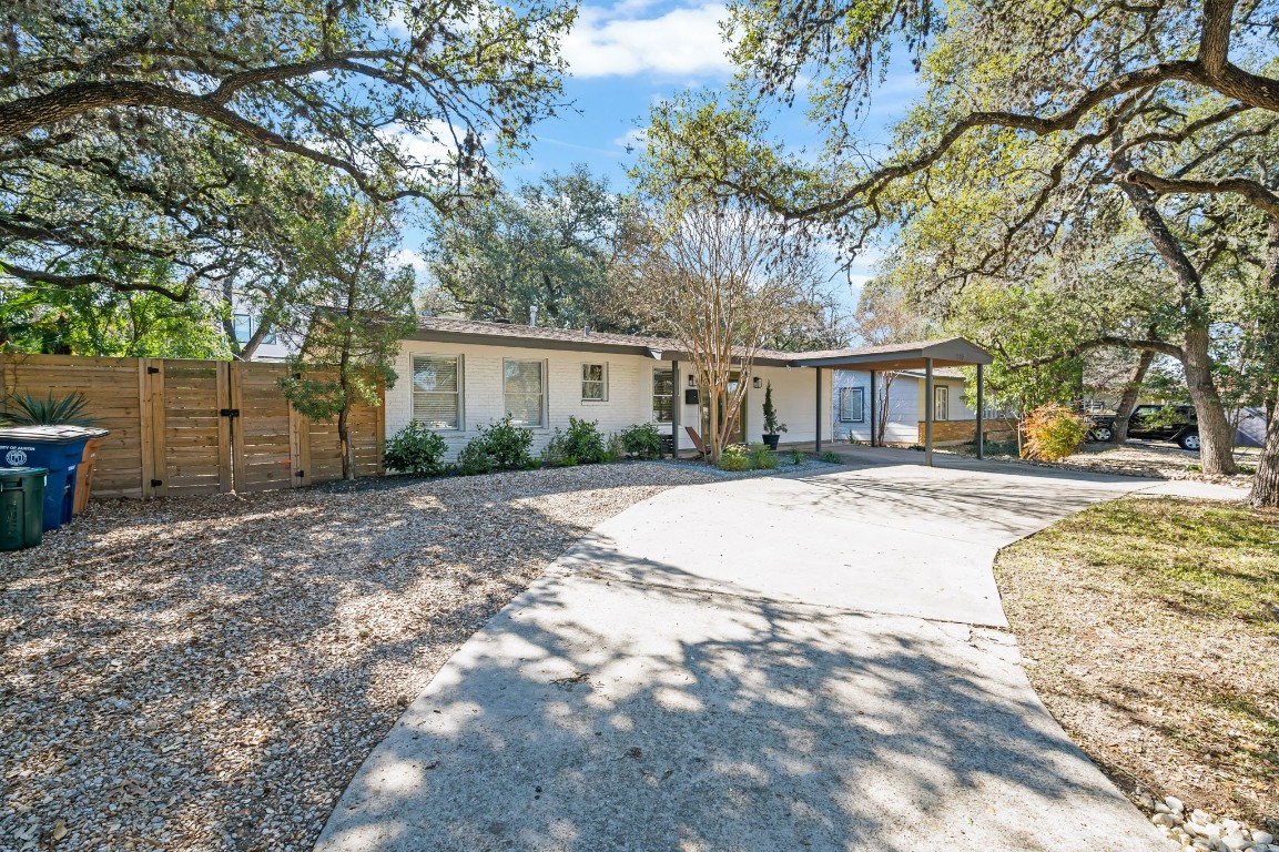 Sold: 1113 W Oltorf Street Blog Image Banner