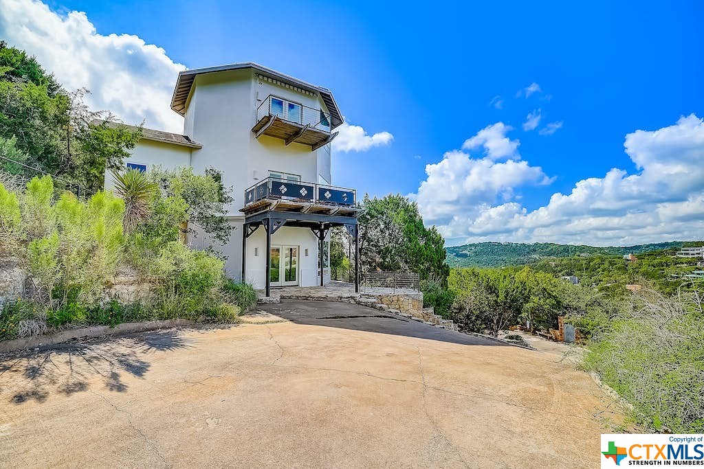 Sold: 5312 Scenic View Drive Blog Image Banner