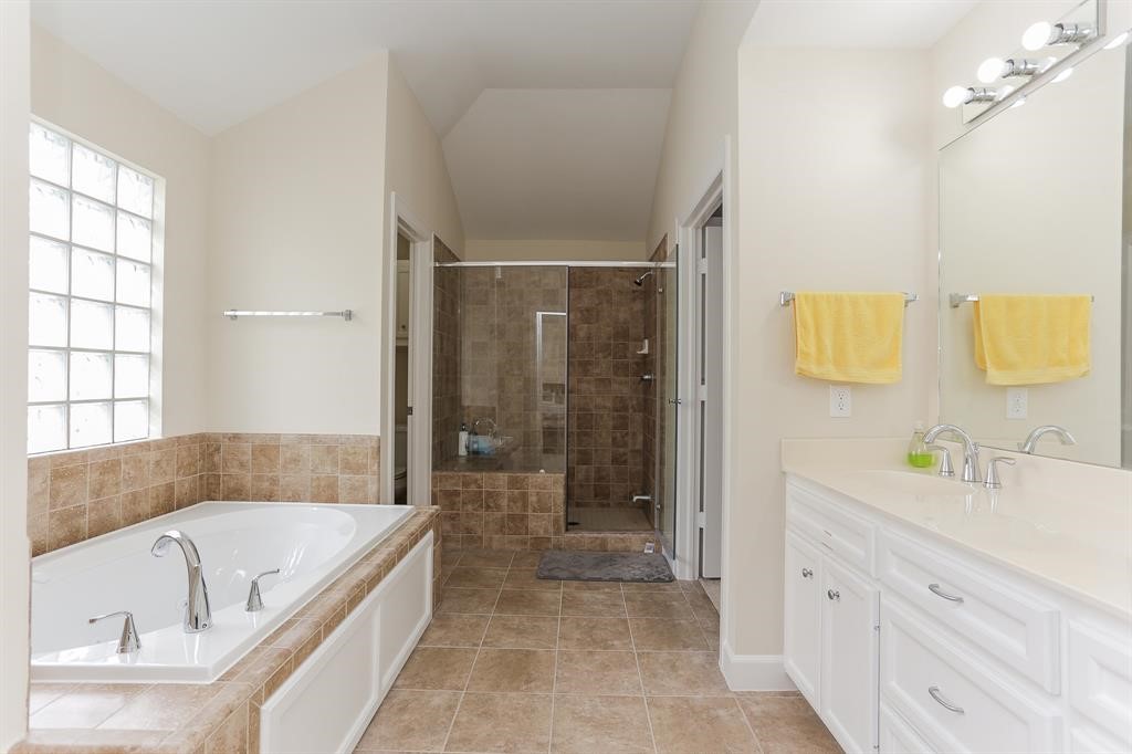 3720 Main Poplar Drive 