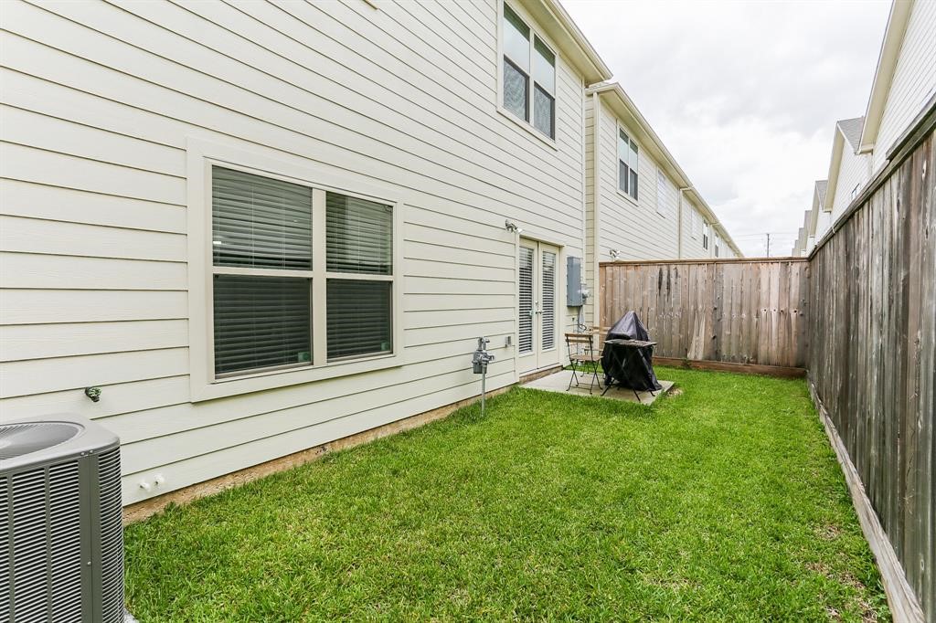 3720 Main Poplar Drive 