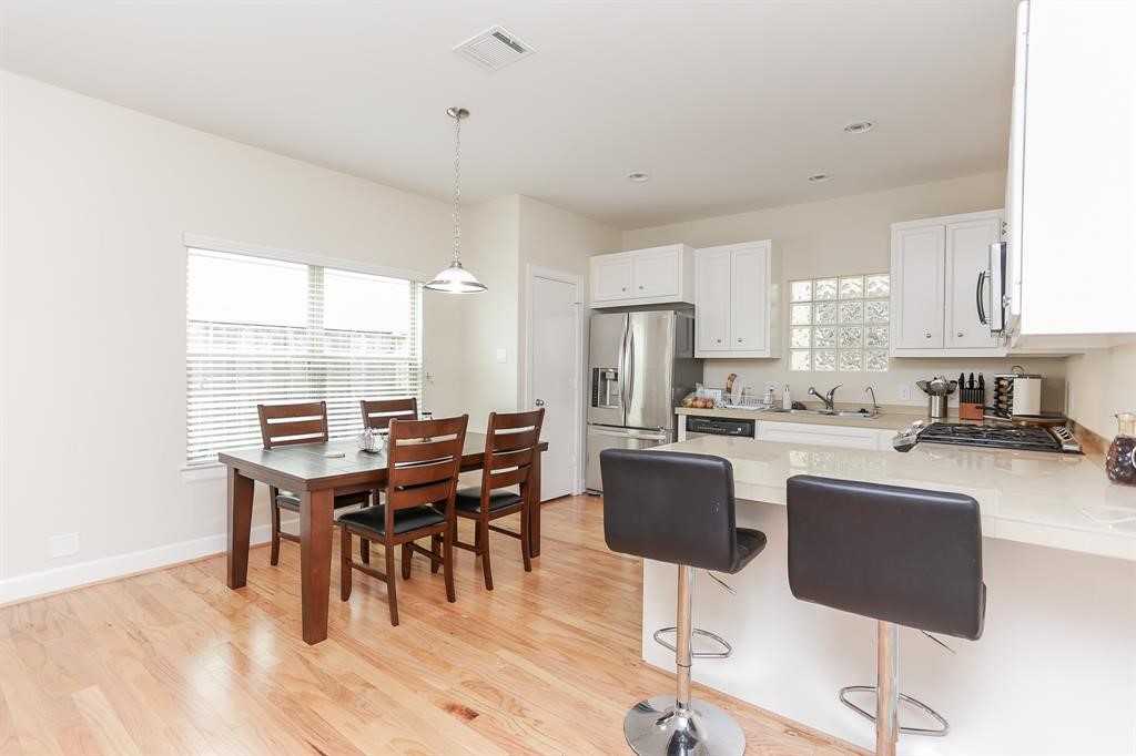 3720 Main Poplar Drive 