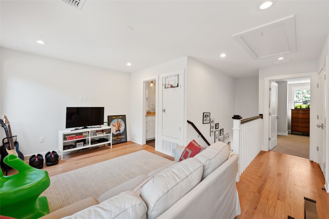 1805 W 29th Street , Austin, TX, 78703 | 4331732 | Realty Texas LLC