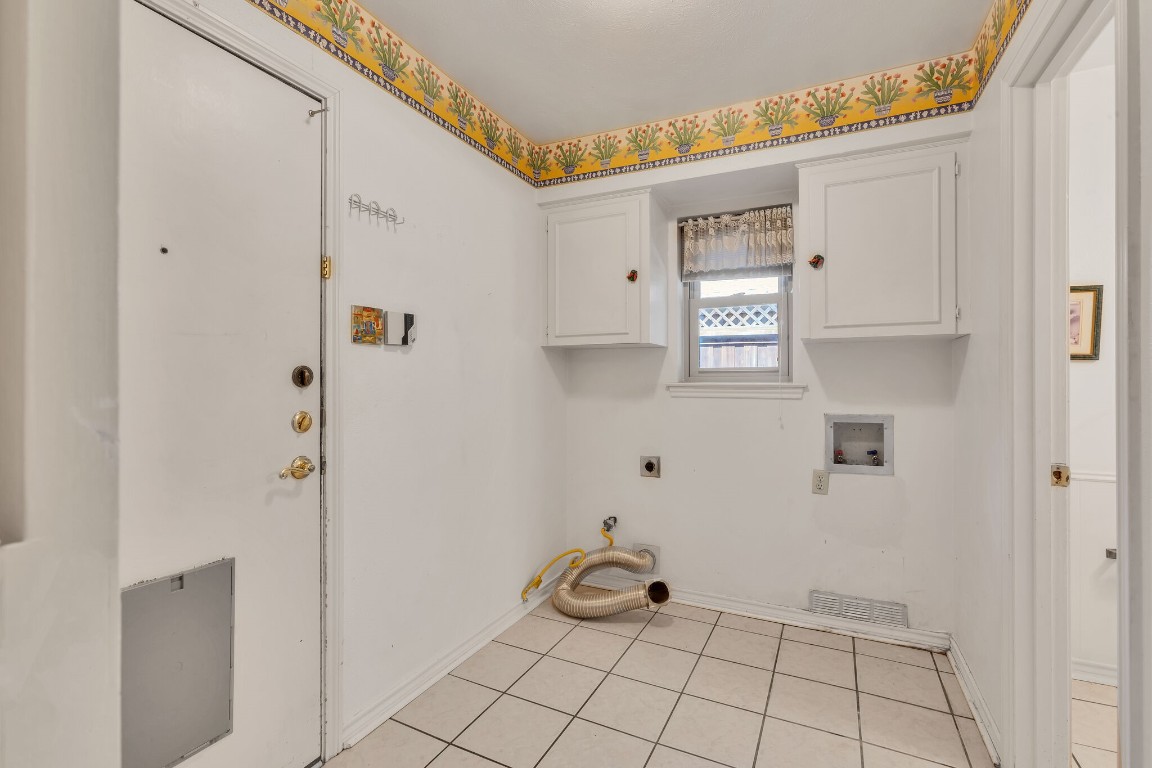 303 Woodcrest Drive , Richardson, TX, 75080 | 20408327 | Realty Texas LLC
